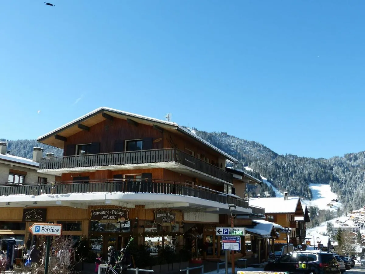 4P 6 Pers, Prox Commerces, Grand Balcon, Wifi, Garage - Fr-1-304-241 La Clusaz France